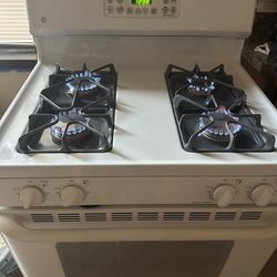 GE Gas Stove