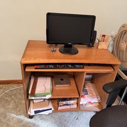 Small Computer Desk