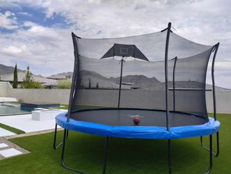 Trampoline w Pro Installation