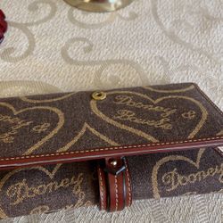 Dooney And Bourke Wallet New