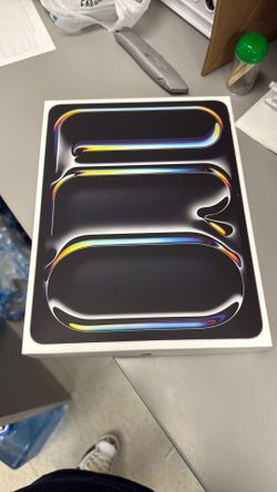 iPad Pro 13inch Cellular Unopened