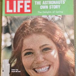 1970 LIFE Magazine Apollo 13 Edition