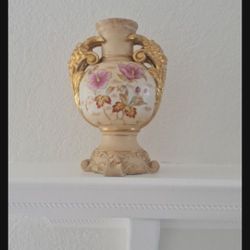 Antique Victoria Carlsbad Vase