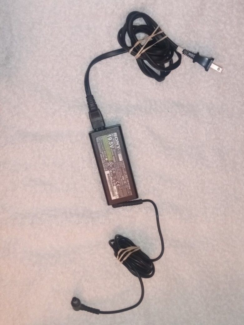 SONY VAIO 19.5V AC ADAPTER