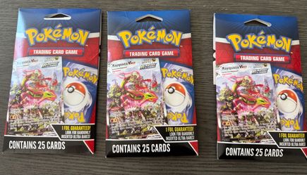 Pokémon TCG Rayquaza VMAX Rapid Strike Blister Pack x3