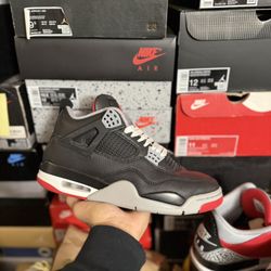 Jordan Bred 4 Reimagined size 9.5 VNDS 