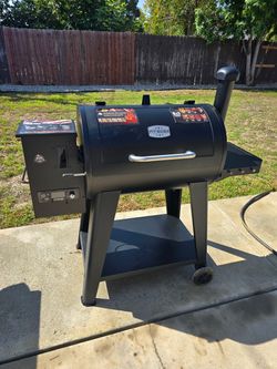 Brand New Pit Boss Wood Pellet Grill & Smoker + Cover