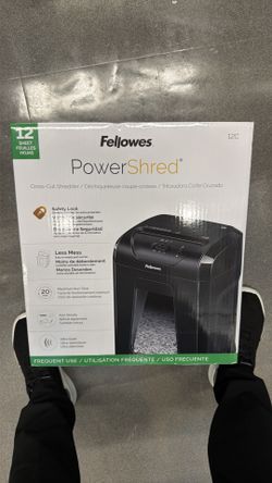 NEW fellowes 12 sheet paper shredder (unopened)