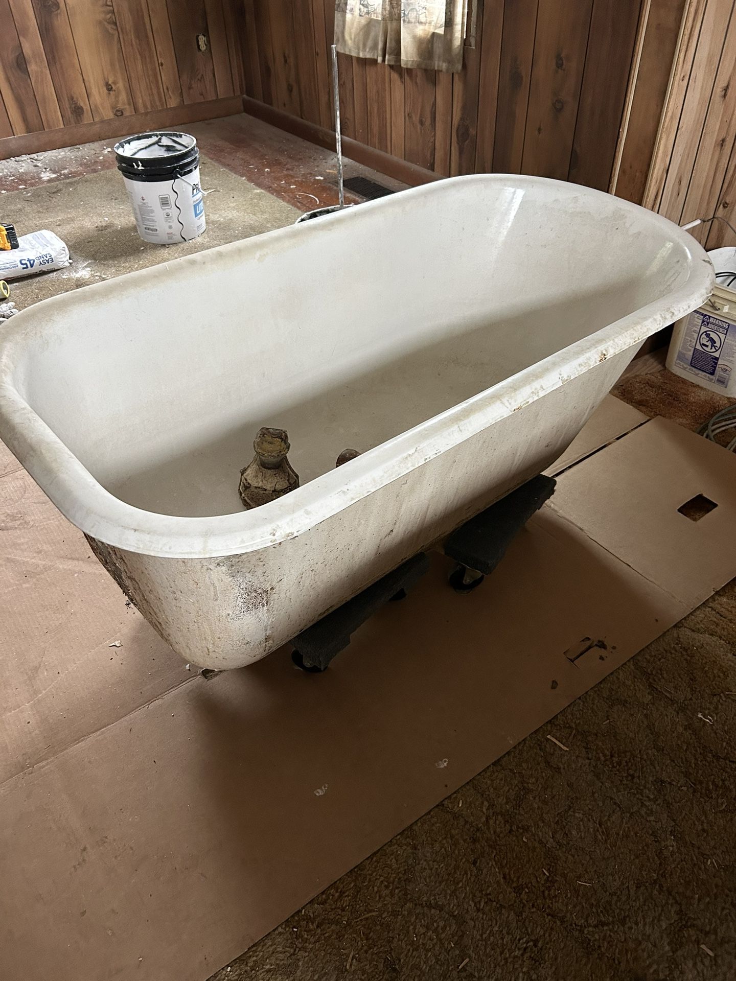 Clawfoot Tub
