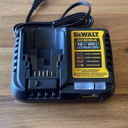 DeWalt Charger 4amp DcB1104 New