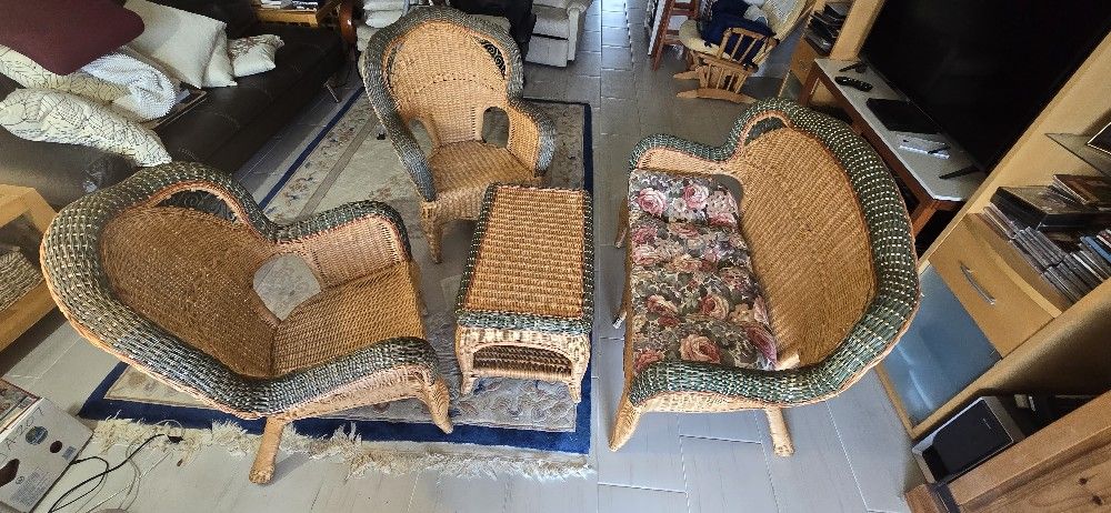 Authentic Rattan (Wicker) Sofa seating set of 4 pieces