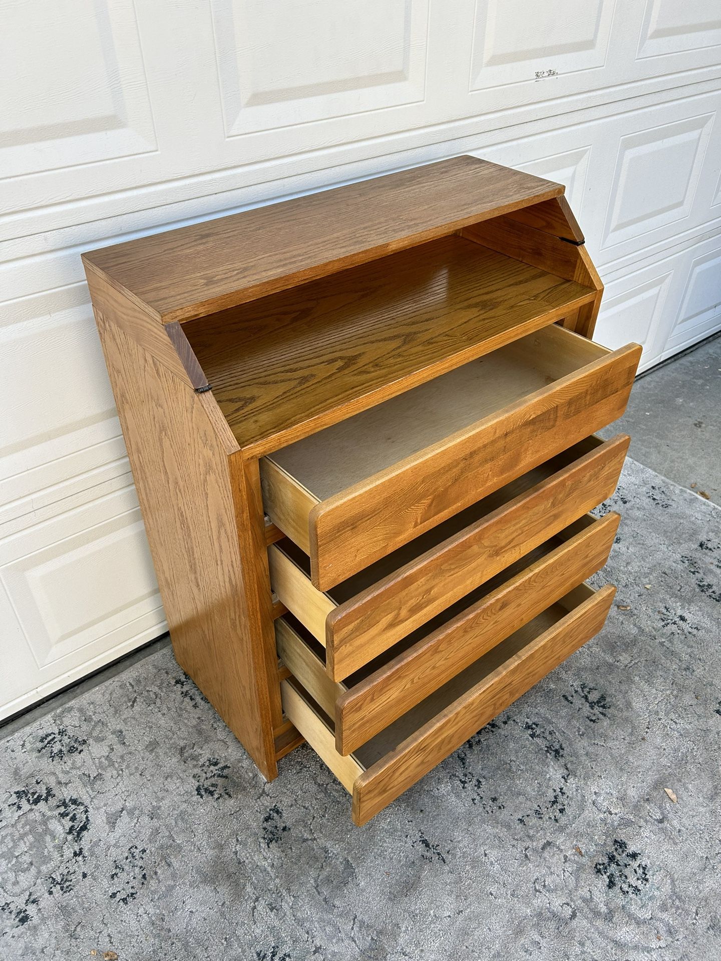 Childcraft by Smith Dresser With Baby Changing Table for Sale in Carson CA OfferUp
