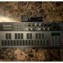 Donner B1 Analog Synthesizer 
