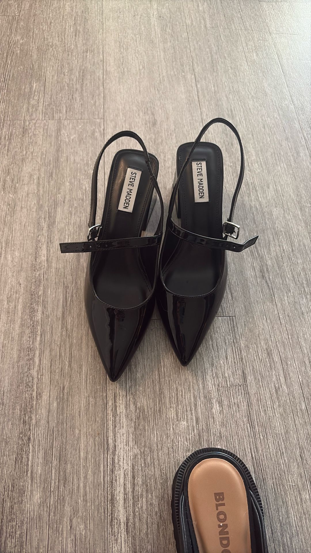 Shoes/heels 