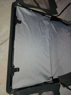Jeep Wrangler TJ 97 to 06 complete soft top w/all hardware, door edgers, hard halve doors & upper skins.