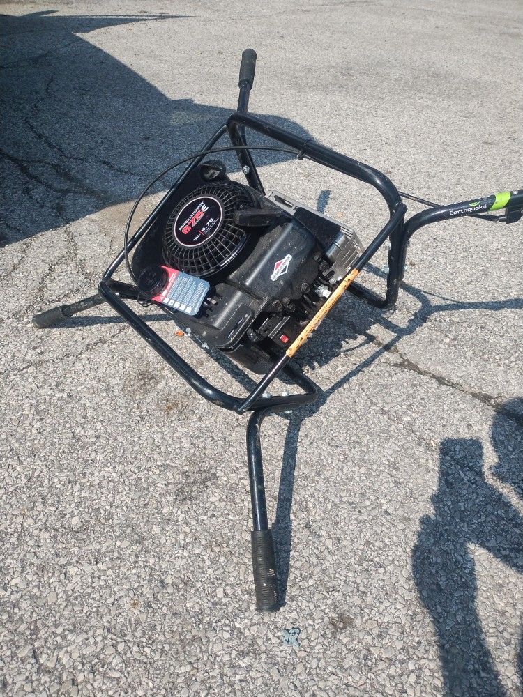 Earthquake Two Man Auger