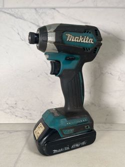 Makita 18V LXT Brushless 1/4 inch Impact Driver XDT13 with Battery (A1G012590)
