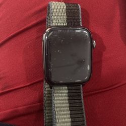 Apple Watch Series 8 