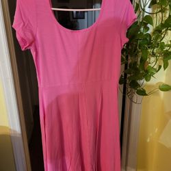 Thread Times Pink Dress https://offerup.com/redirect/?o=U3oubWVk.