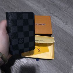 LV Pocket Organizer