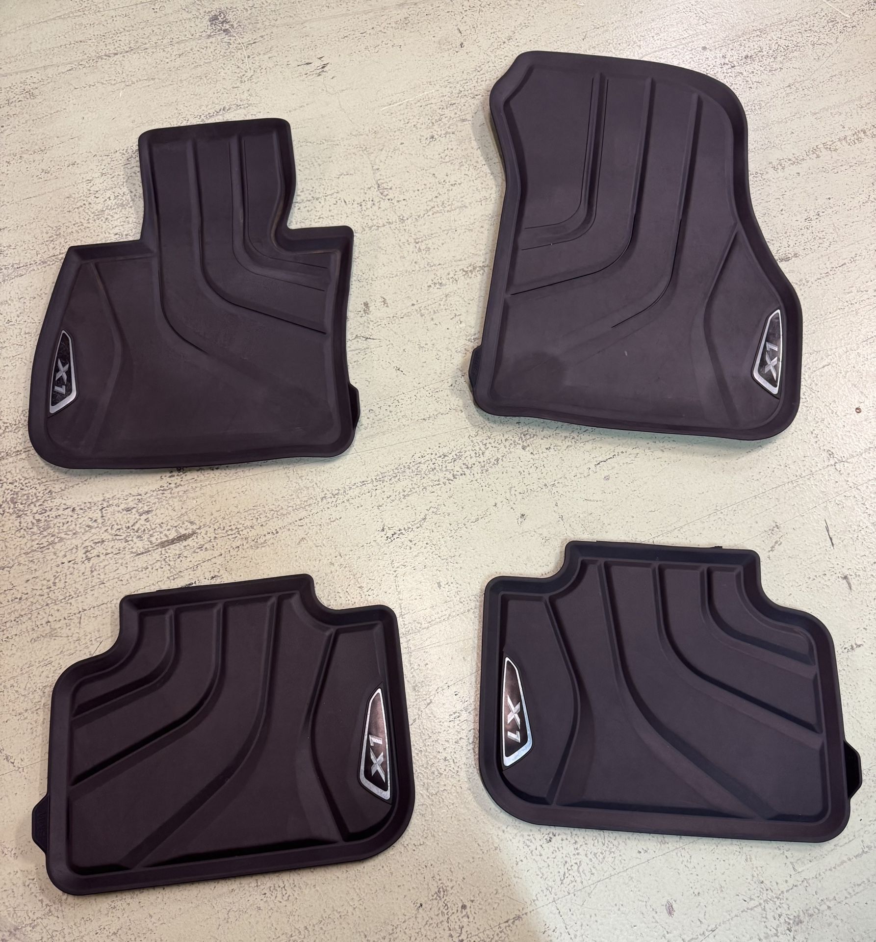 2019-23 BMW X1 X Line Mat Set