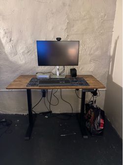 Standing desk