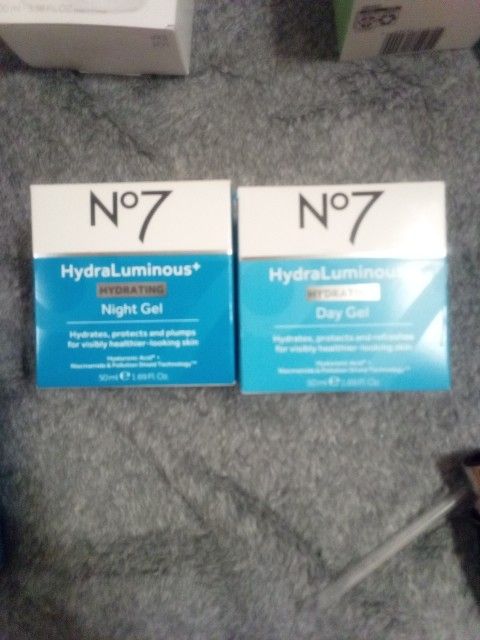 No7 Day And Night Gel