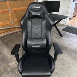 AK RACING gaming chair