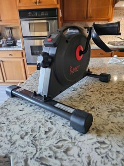 Sunny Health & Fitness Mini Pedal Exerciser