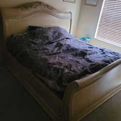 King size oak sledbed solid oak.