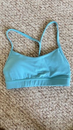 Lululemon y sports bra
