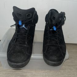 Air Jordan “UNC”