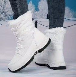 Women's Winter Boots Size 10