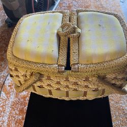 Free Vintage Sewing Kit