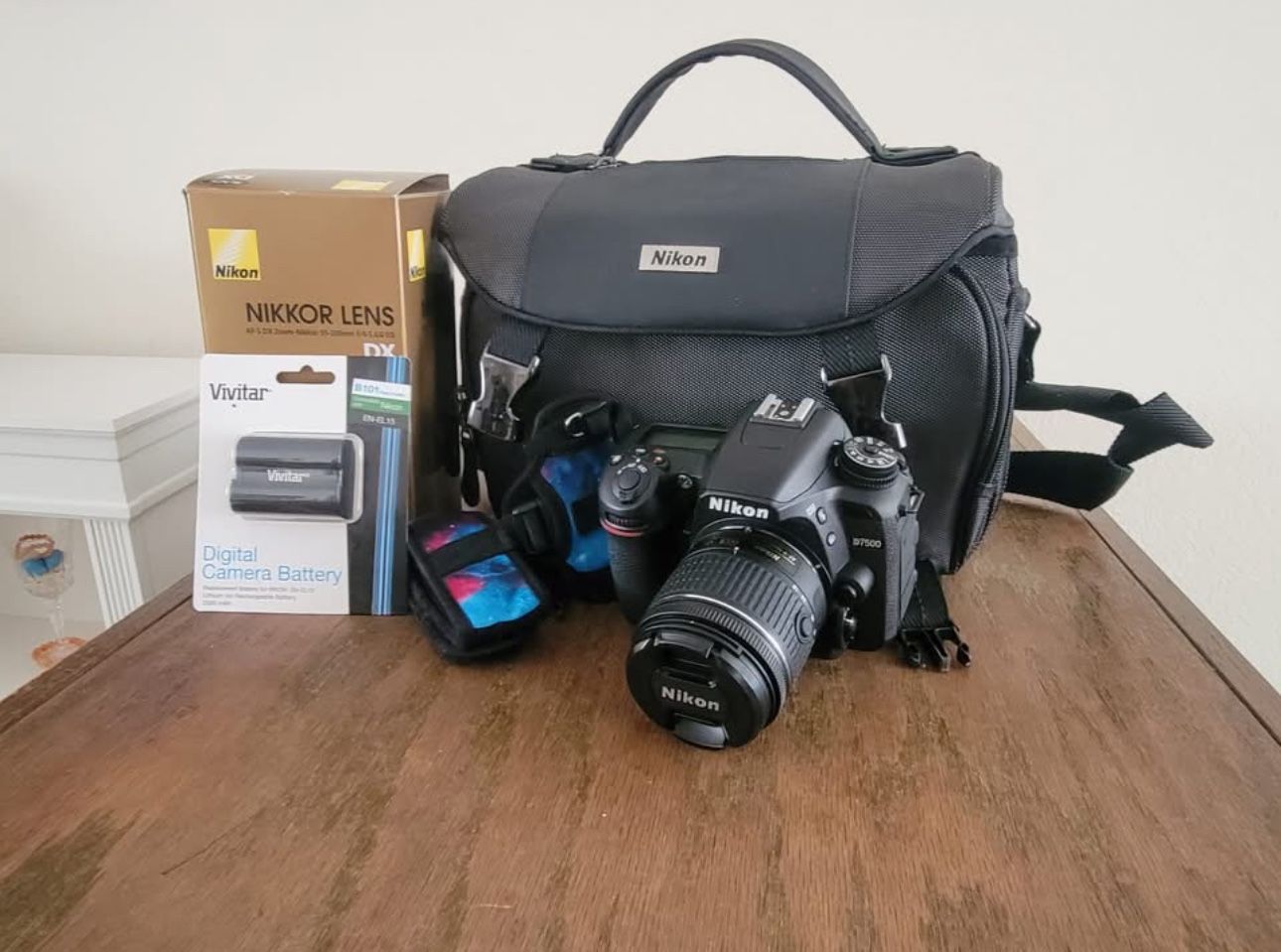 Nikon D7500 + Accessories & Lenses
