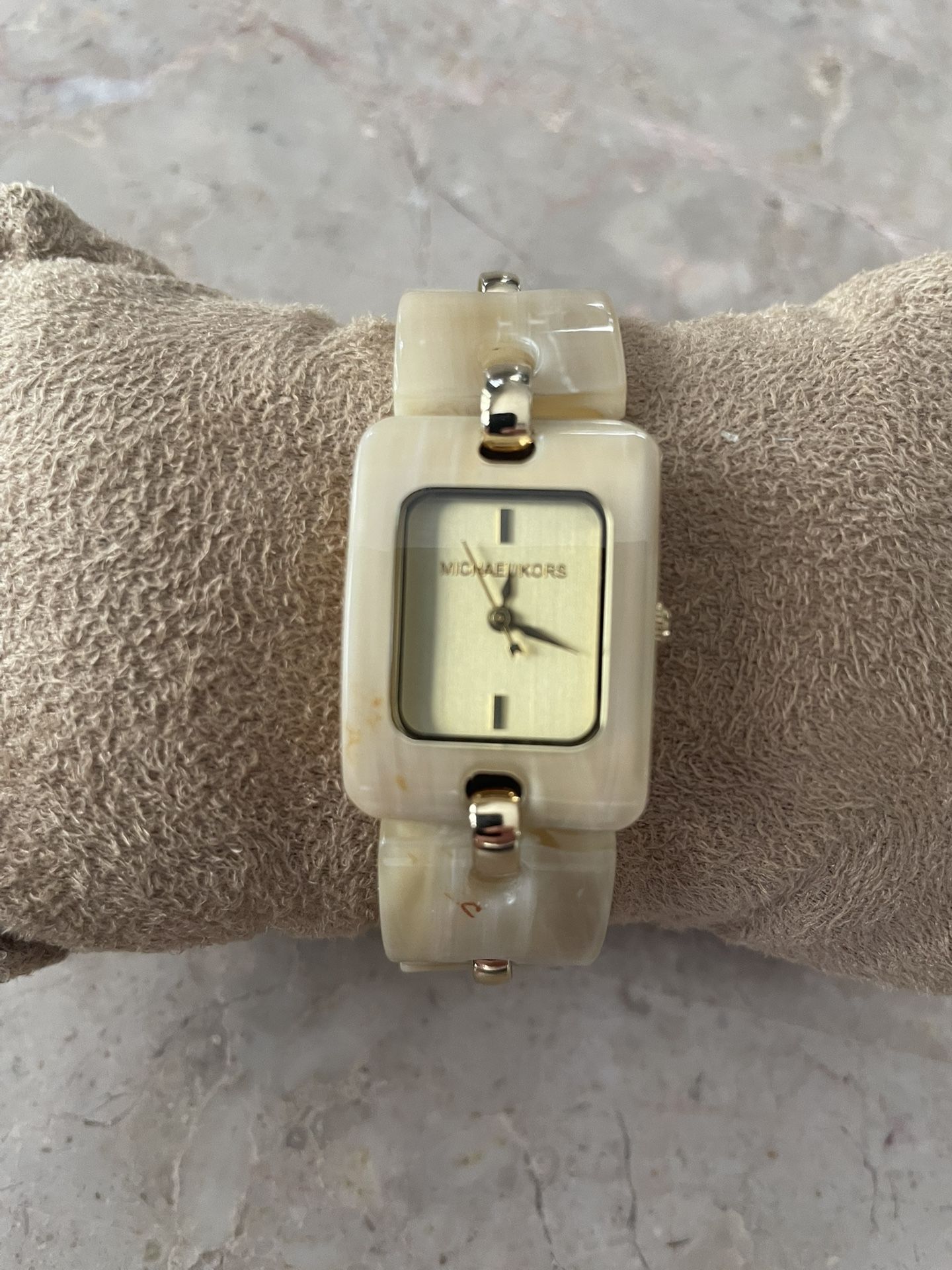 Brand new women’s Michael Kors watch, never worn Women main image 3