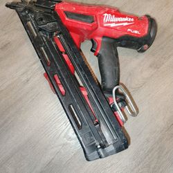 M18 FUEL 18-Volt Lithium-Ion Brushless Cordless Gen II 15-Gauge Angled Finish Nailer (Tool-Only