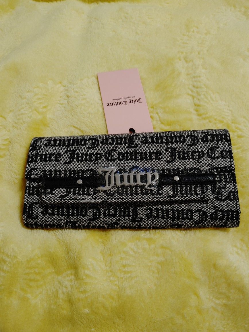 Juicy Couture "Short Sweet Single Guesset Flap Clutch" Wallet - New