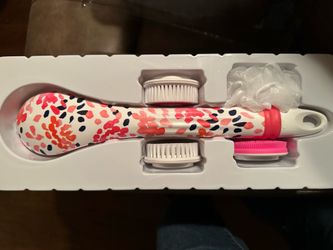 Blushly cleansing and Exfoliating Body shower Brush