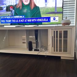 White Tv Stand 