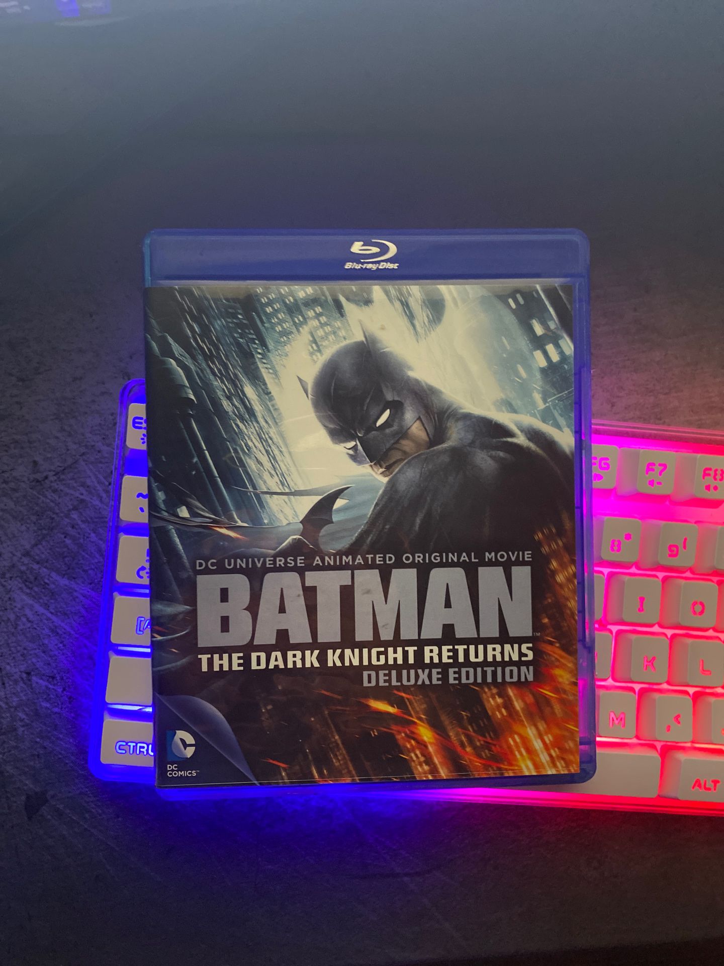 Batman the dark knight returns deluxe edition