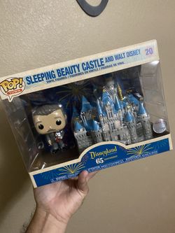 Sleeping Beauty Castle With Walt Disney Funko