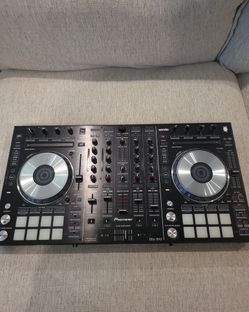Pioneer DDJ-SX2 4-Channel DJ Controller + Heavy-Duty Flight Case