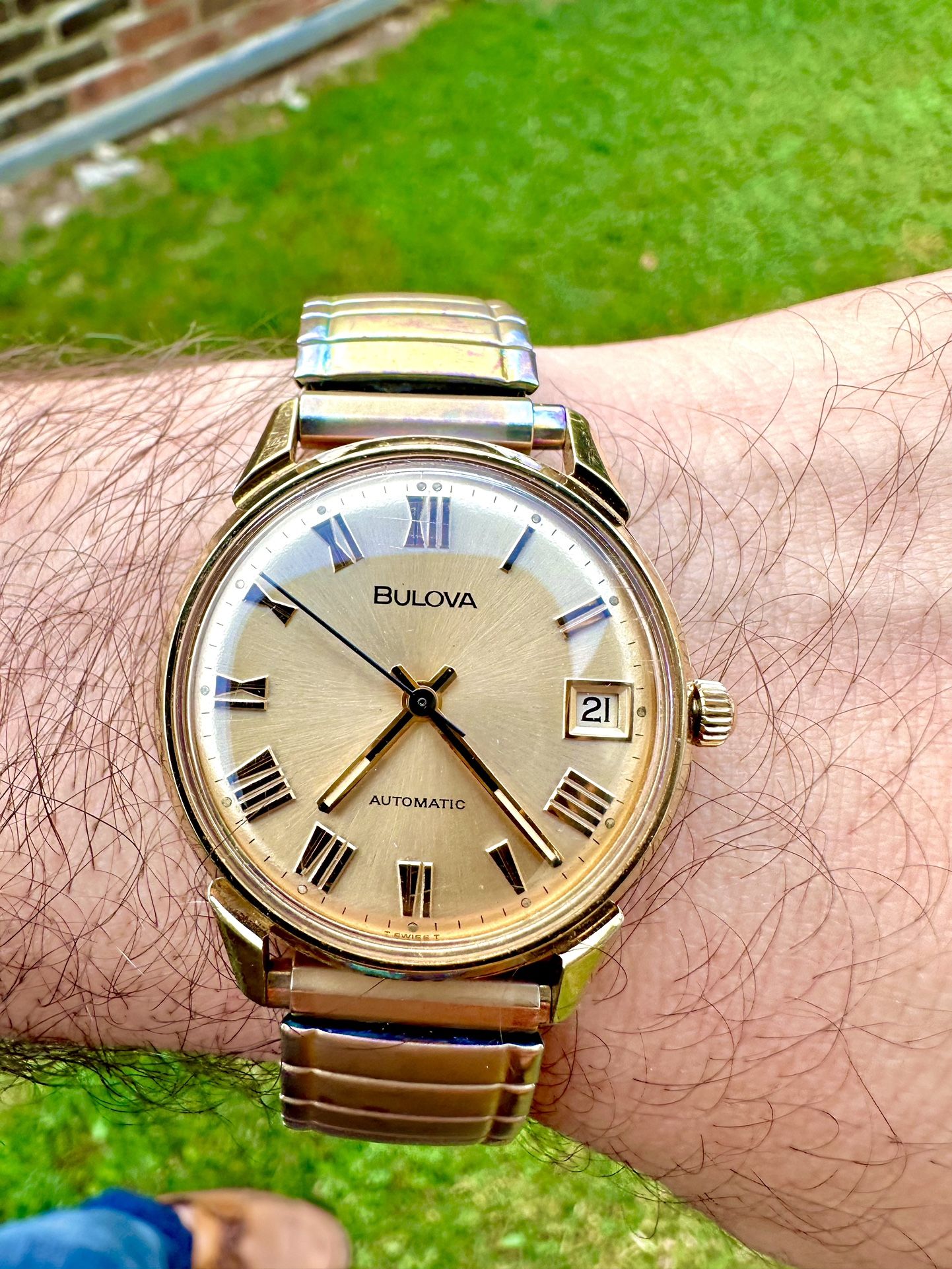 Exquisite 1974 Vintage Bulova Date King Men's Watch