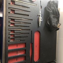 Snap-on Punch Set in Laser Cut Factory Foam  