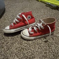 $2 Used Boys Converse Shoe Size 10C
