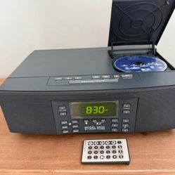 Model 88CD by Henry Kloss AM/FM CD Player - Remote