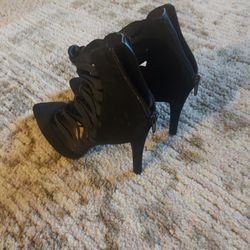 Black heels. Size 7 Worn once, only indoors.