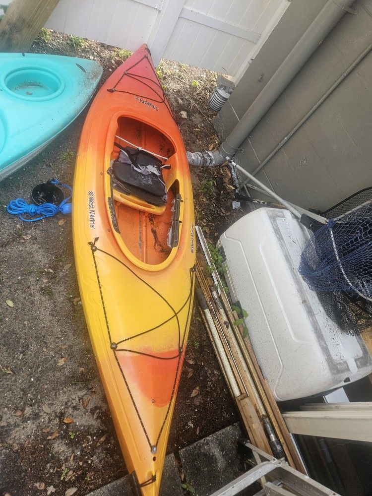 West Marine Saba 9.5 Kayak