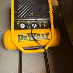 DeWalt compressor 